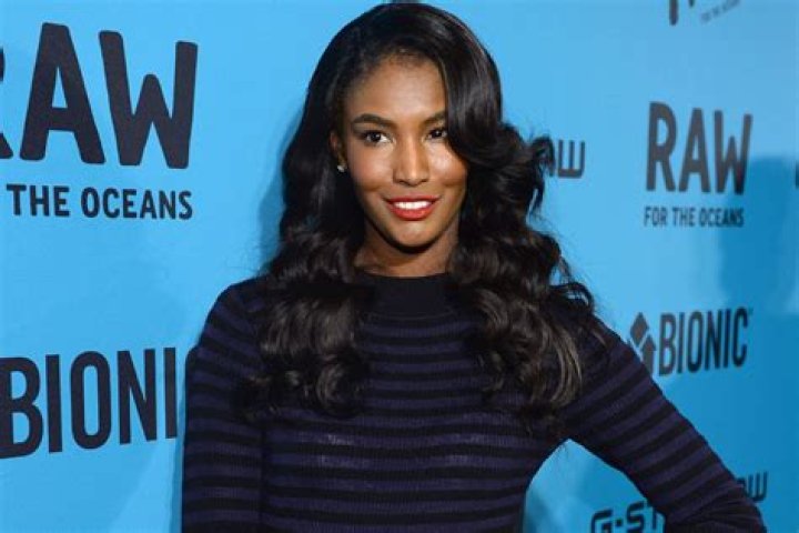 Who is Sessilee Lopez Dating Now?