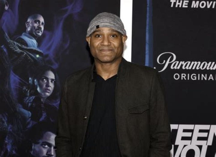 Who is Seth Gilliam Dating Now?