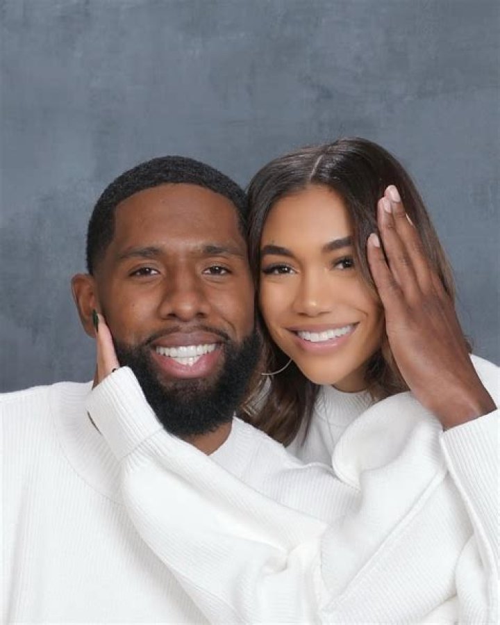 Who is Shaun O'Neale Dating Now