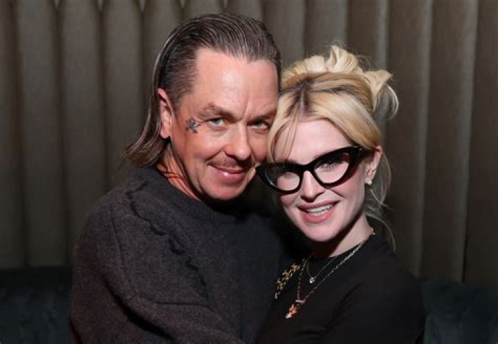 Who is Sid Bream Dating Now