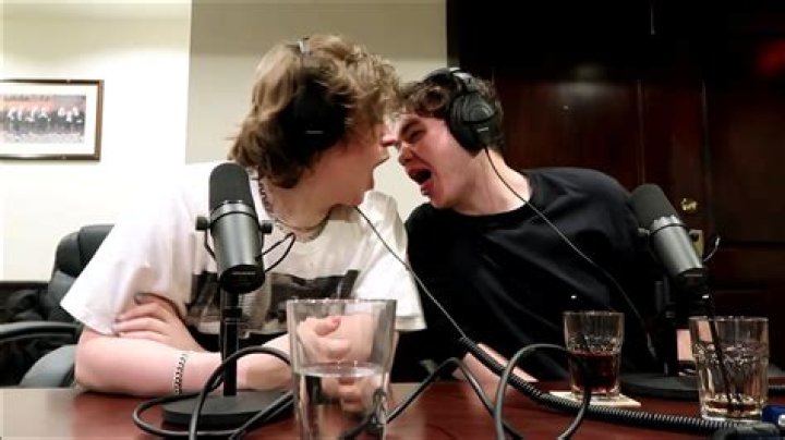 Who is SMii7Y Dating Now