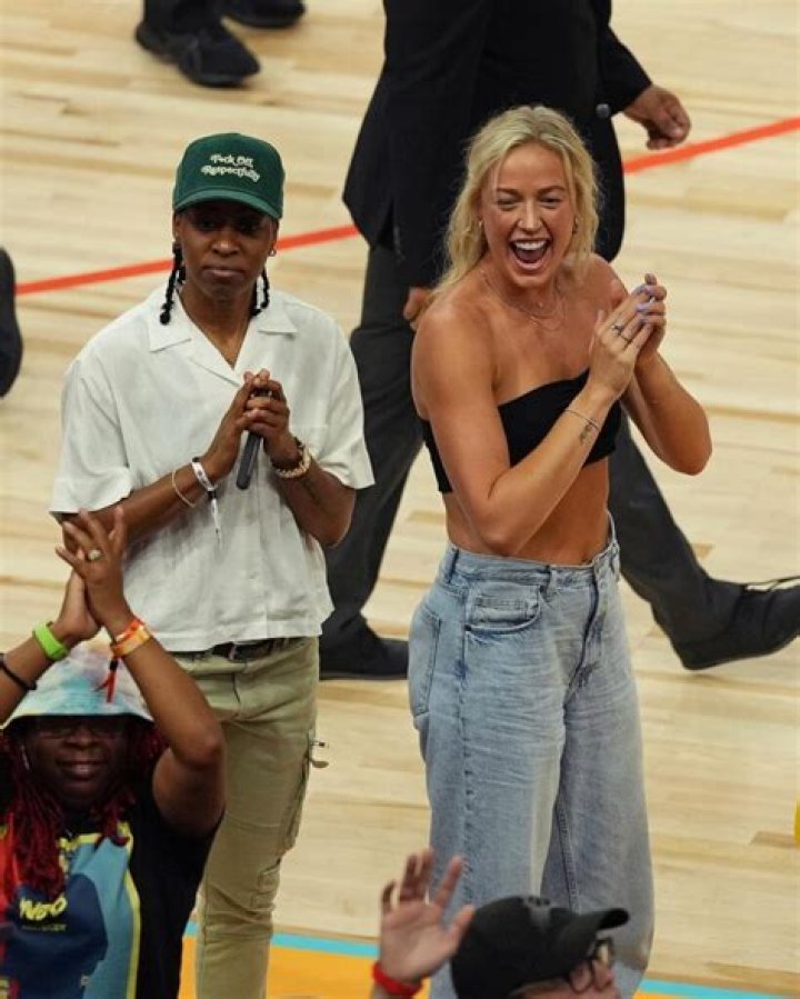 Who is Sophie Gustafson Dating Now?