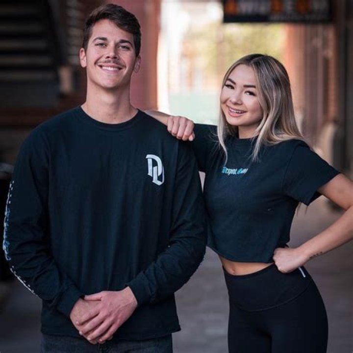 Who is Steven Schapiro Dating Now