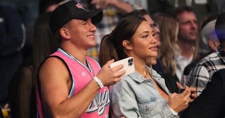 Who is Stevewilldoit Dating Now?