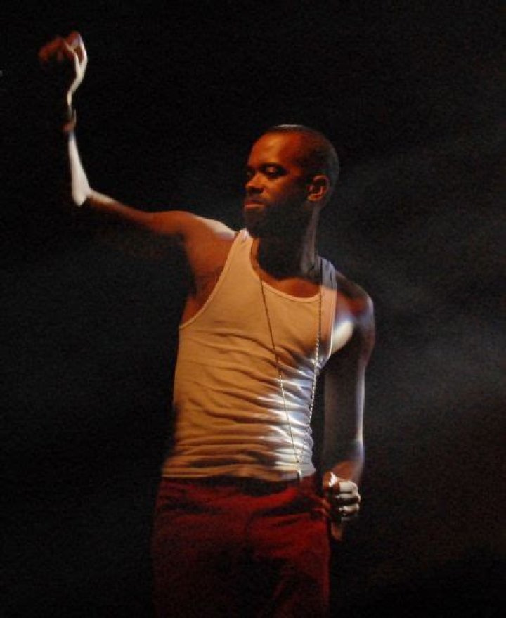 Who is stic.man Dating Now?