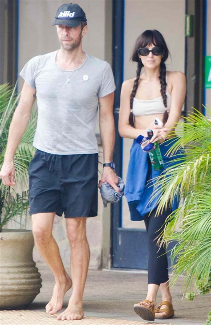 Who is Stone Martin Dating Now?