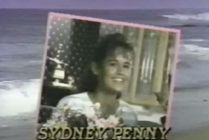 Who is Sydney Penny Dating Now
