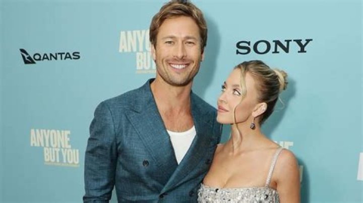 Who is Sydney Siegel Dating Now?