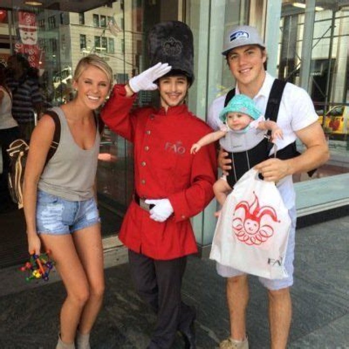 Who is T.J. Oshie Dating Now