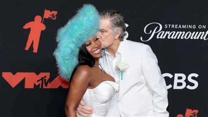 Who is Teaira Walker Dating Now