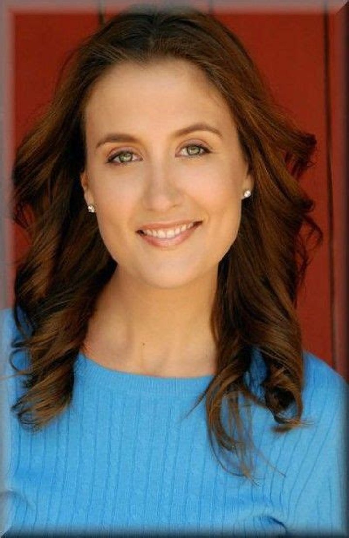 Who is Tempany Deckert Dating Now?