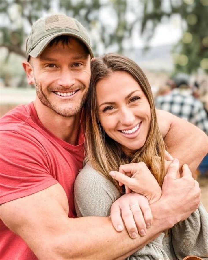 Who is Thomas DeLauer Dating Now?