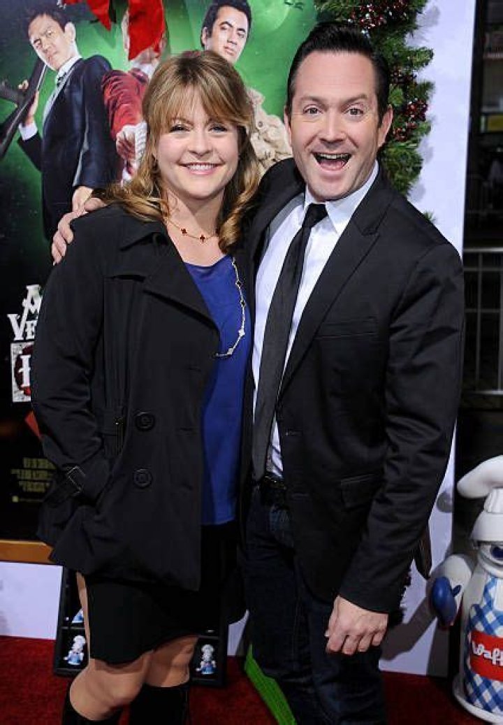 Who is Thomas Lennon Dating Now?