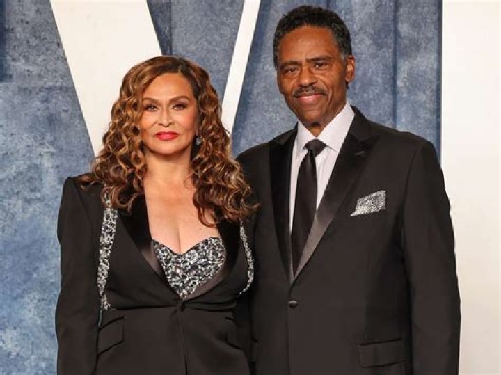 Who is Tina Knowles Dating Now