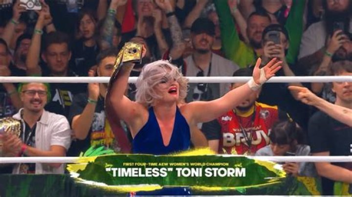 Who is Toni Storm Dating Now