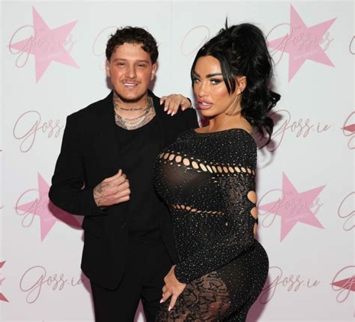 Who is Tresure Price Dating Now?