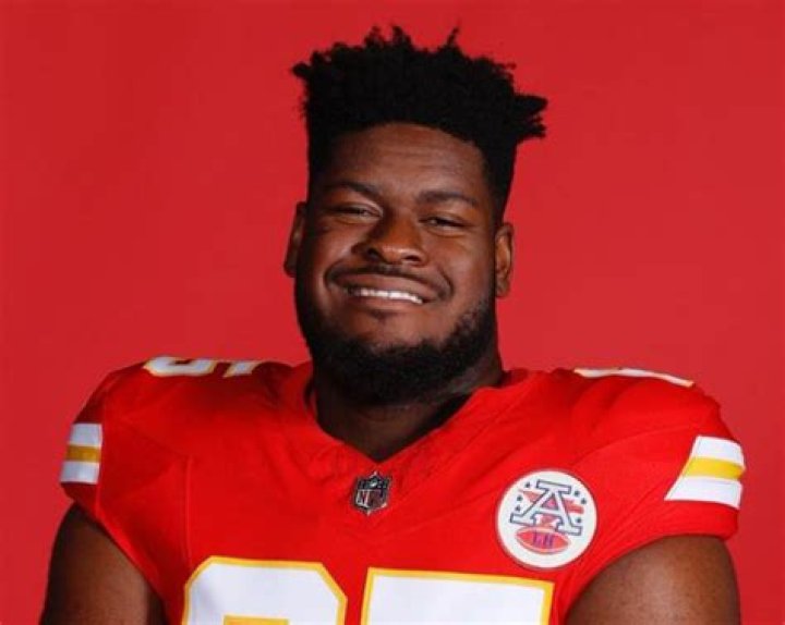 Who is Trey Smith Dating Now