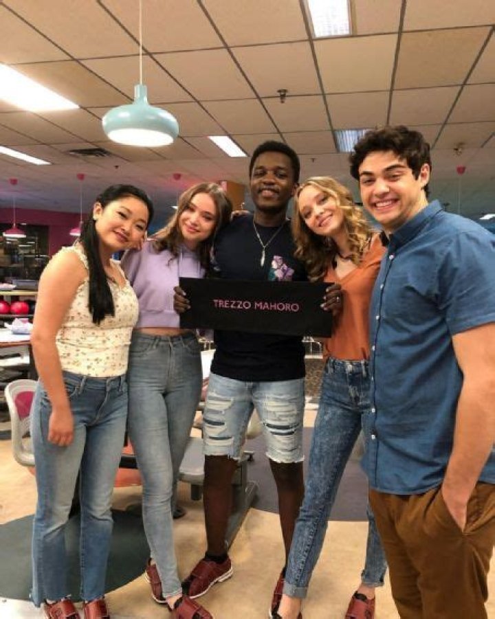 Who is Trezzo Mahoro Dating Now?