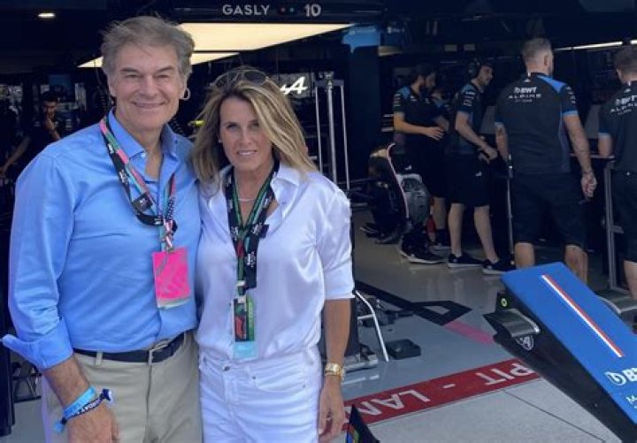 Who is Tugba Ozay Dating Now?