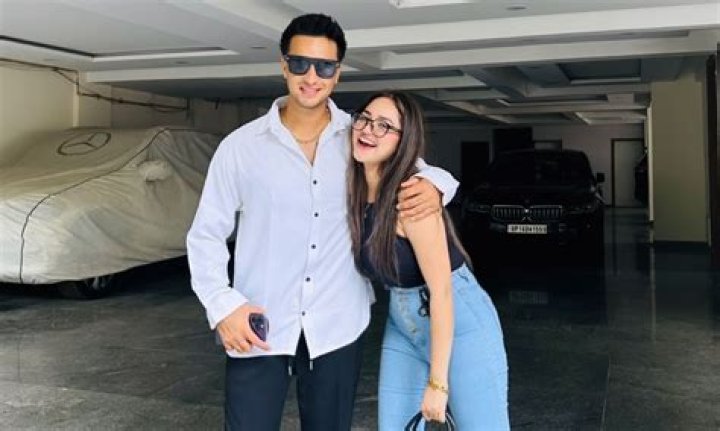 Who is Tunisha Sharma Dating Now?