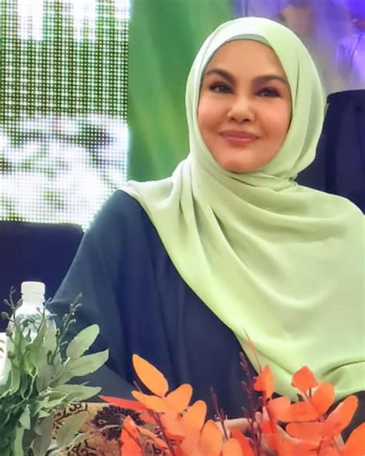 Who is Umie Aida Dating Now?