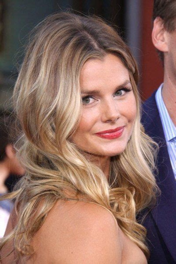 Who is Valorie Darling Dating Now?