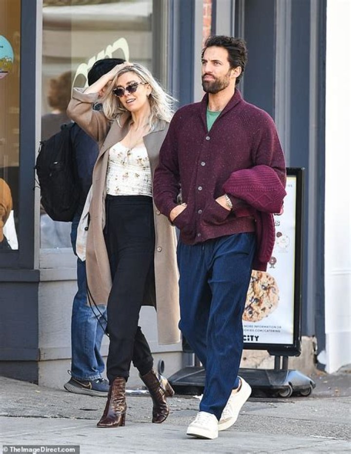 Who is Vanessa Kirby Dating Now