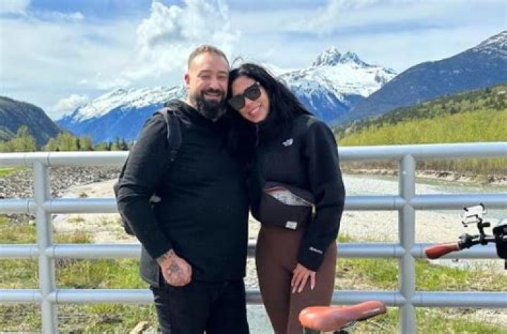 Who is Vianney Dating Now?