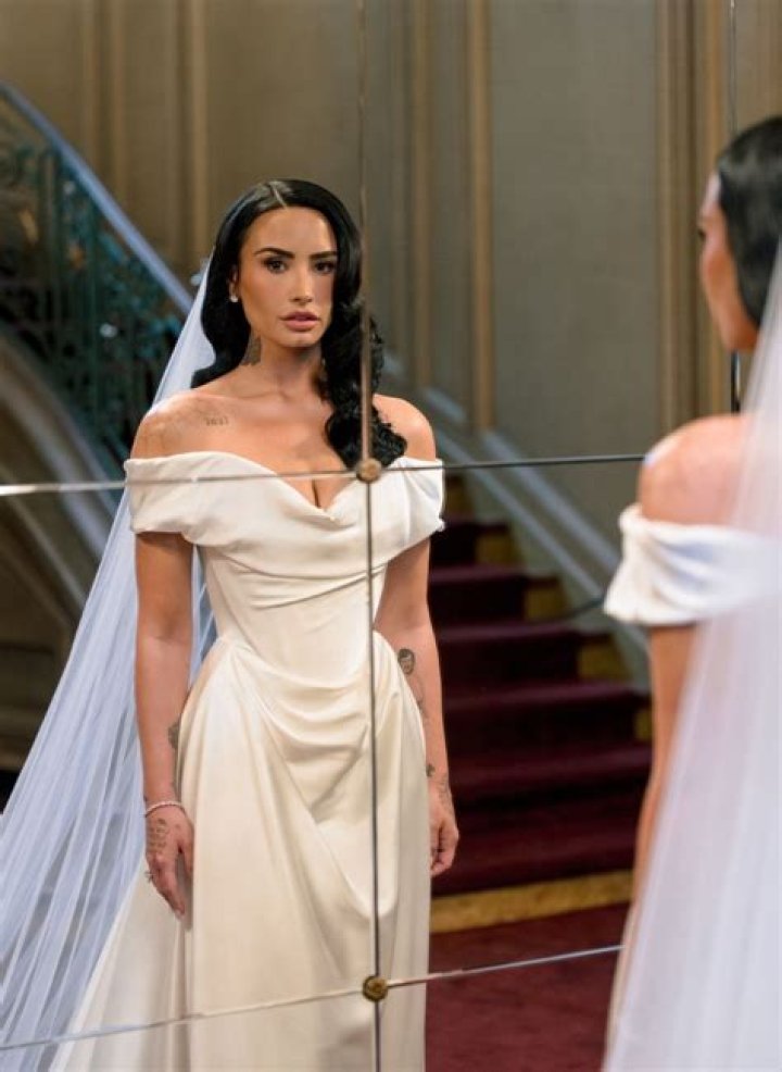 Who is Viviane Araujo Dating Now?