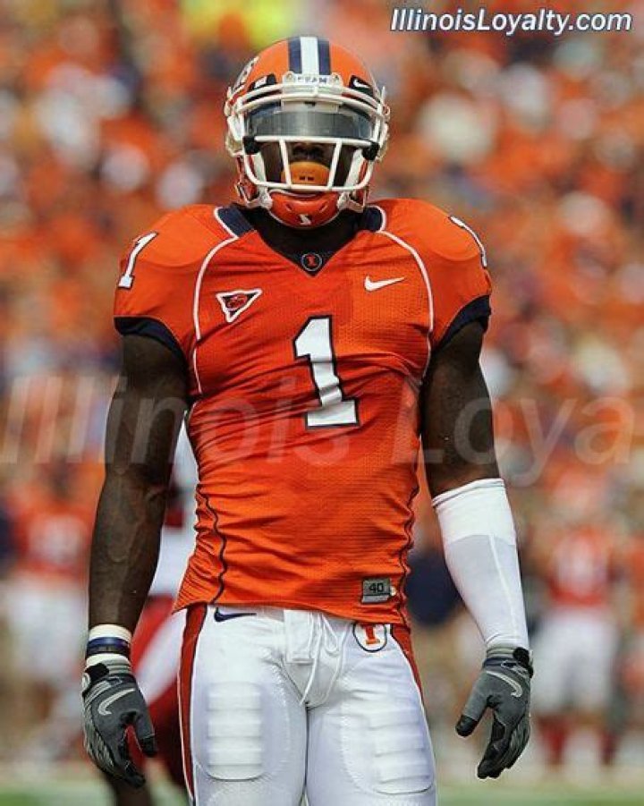 Who is Vontae Davis Dating Now?