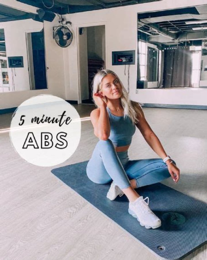 Who is Whitney Simmons Dating Now