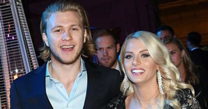 Who is William Karlsson Dating Now?