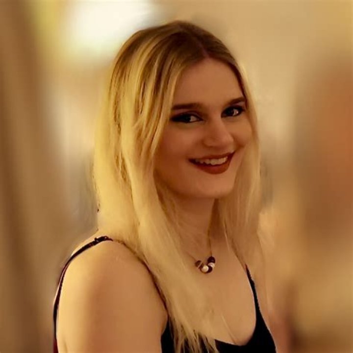 Who is Yasmin Erbil Dating Now?