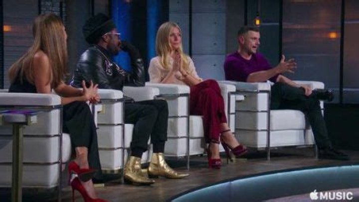 Who is Zane Lowe Dating Now?