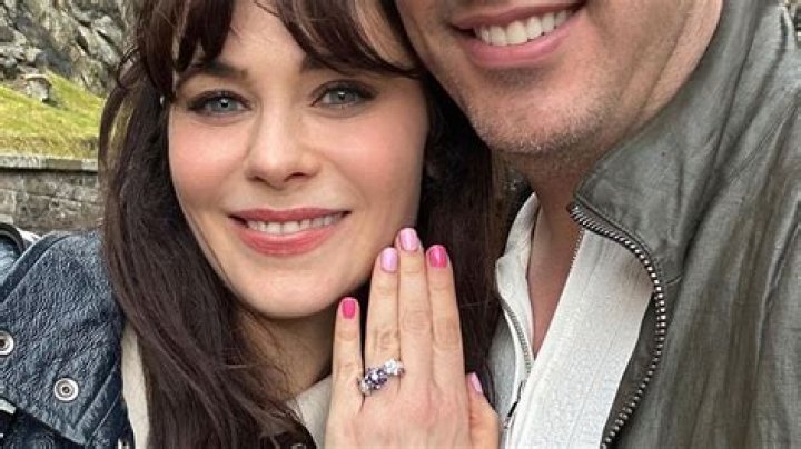 Who is Zooey Deschanel Dating Now?